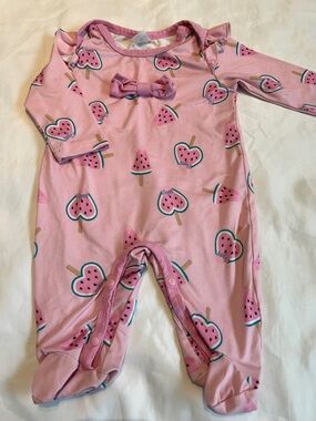 “Bundle 10/$13” SHEIN 1-3M Pink Watermelon Print One-Piece Baby girl sleeper